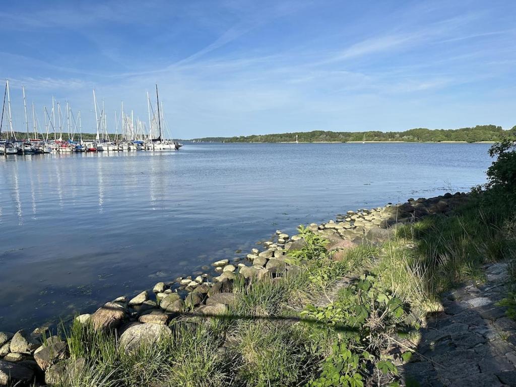 Urlaub In Einer Historischen Wassermuehle An Der Trave Lubeck Exterior photo