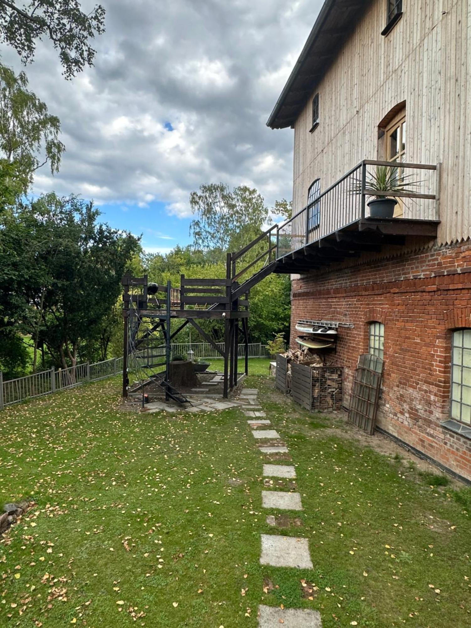 Urlaub In Einer Historischen Wassermuehle An Der Trave Lubeck Exterior photo